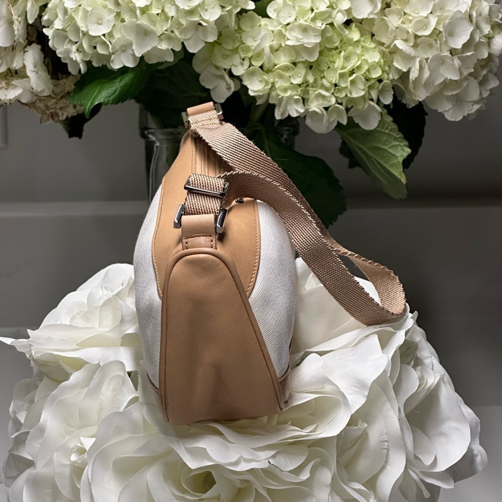 🔥🔥🔥Gucci Tan and White Mini Bag with Silver Accents EUC! + COA - Picture 8 of 12